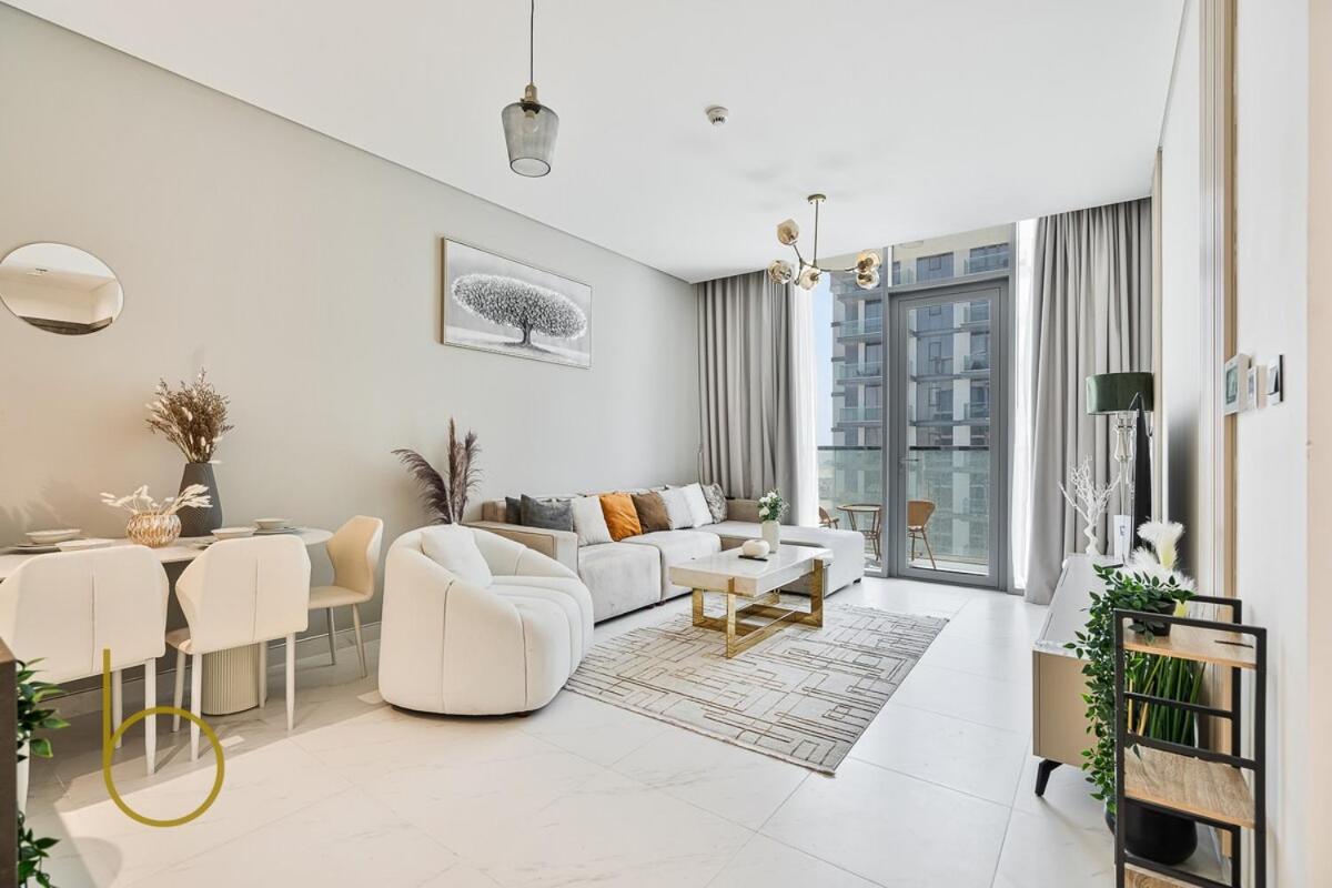 Bookable - One Bedroom In 14, District One Apartment *